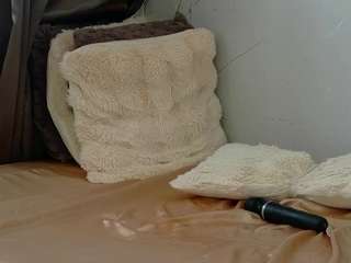 Addell3 nude on live sex chat