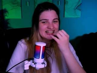 Foxy-tease nude on live sex chat