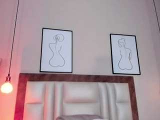 GahiaBelucci nude on live sex chat