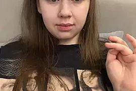 HornyGirlH naked strip on webcam for live sex chat