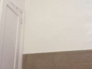 Itstaylorofficial nude on live sex chat