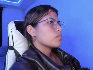 LADY-BROWNNNN nude on live sex chat