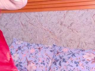 LILISANTOS nude on live sex chat