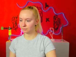Lole-ti nude on live sex chat