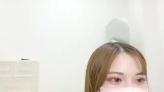 marinachan_v naked strip on webcam for live sex chat