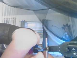 MazziSlimm nude on live sex chat
