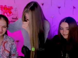 Talia-seduce nude on live sex chat