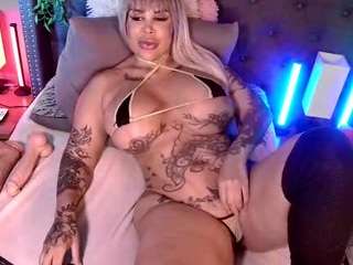 Vanessitababe nude on live sex chat