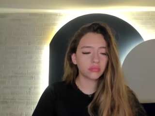 Bella Rose nude on live sex chat