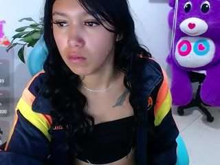 Emilyrosse04 nude on live sex chat