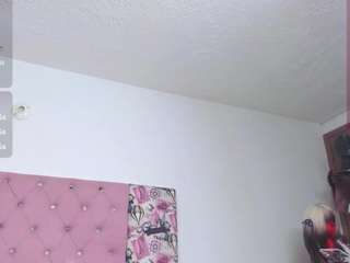 IndiraCollins nude on live sex chat