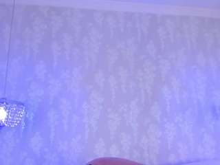 Jazlin-angels nude on live sex chat