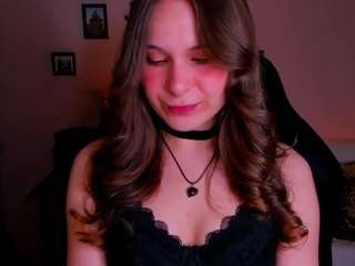 LanaWomen nude on live sex chat
