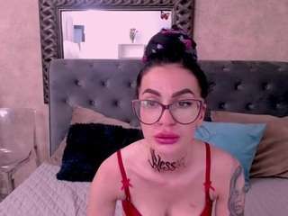 RaniaVibeXX nude on live sex chat