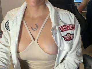 Selene Cano nude on live sex chat