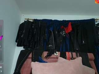 Shengyilblue nude on live sex chat