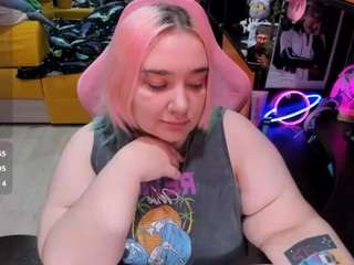 Softie-Sofy nude on live sex chat