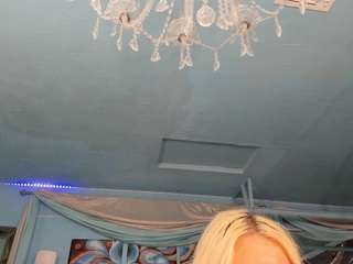 Adrianna777 nude on live sex chat
