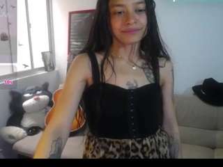 Amaia-T nude on live sex chat