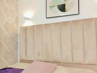 Annie-Queen nude on live sex chat
