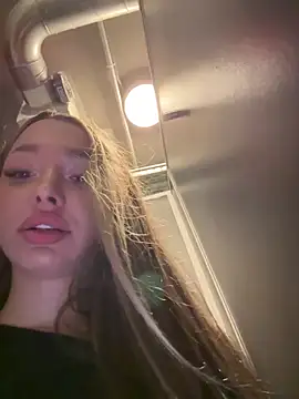 barbiehumpxxx naked strip on webcam for live sex chat