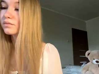 BrittanieStromberg nude on live sex chat