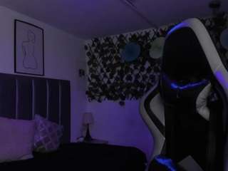 Camila nude on live sex chat