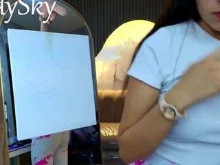 Candy-Sky-R nude on live sex chat
