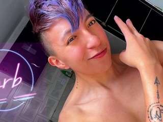 Edwardtrans17 nude on live sex chat