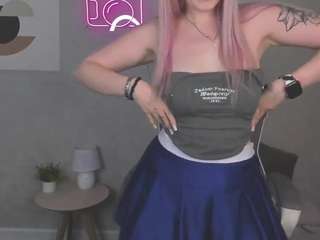 Elsa nude on live sex chat