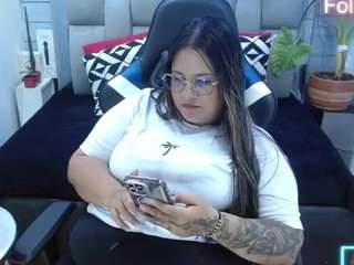 EvelinZaens nude on live sex chat