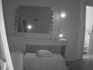 Julmodels Bedroom-E1 nude on live sex chat