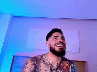 Lilylane25 nude on live sex chat
