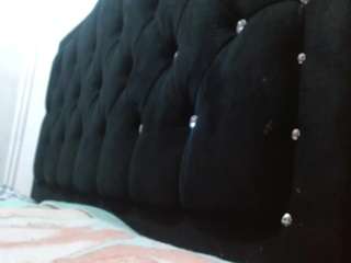 Luna-hawks nude on live sex chat