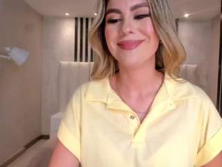 Mia Silva nude on live sex chat
