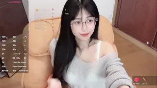 Nice2C- naked strip on webcam for live sex chat