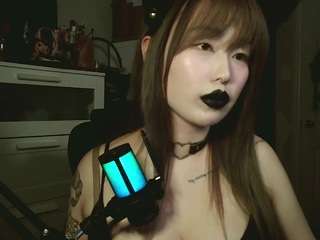 Obeycarrienoona nude on live sex chat