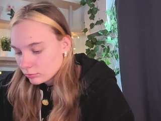 PhilomenaAtcher nude on live sex chat