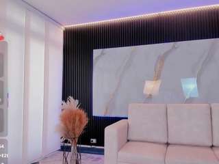 Saracorraless nude on live sex chat