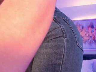 Sophie Barnet nude on live sex chat