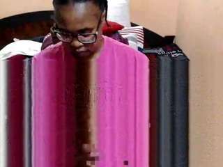 ZOQULUXx nude on live sex chat