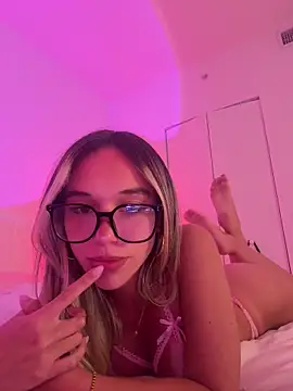 amylaaa naked strip on webcam for live sex chat