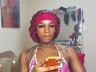 BadGiirlX nude on live sex chat