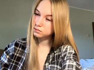 BrittanieStromberg nude on live sex chat