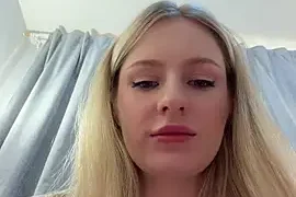 CaseyCumFace naked strip on webcam for live sex chat