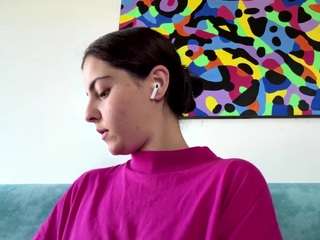 CHACHA nude on live sex chat