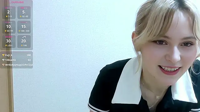e_ri_ka93 naked strip on webcam for live sex chat