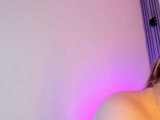 Eymi nude on live sex chat