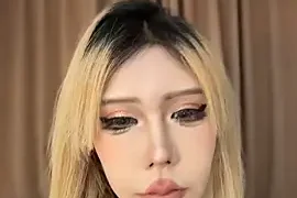 idwenwen666 naked strip on webcam for live sex chat