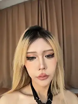 idwenwen666 naked strip on webcam for live sex chat